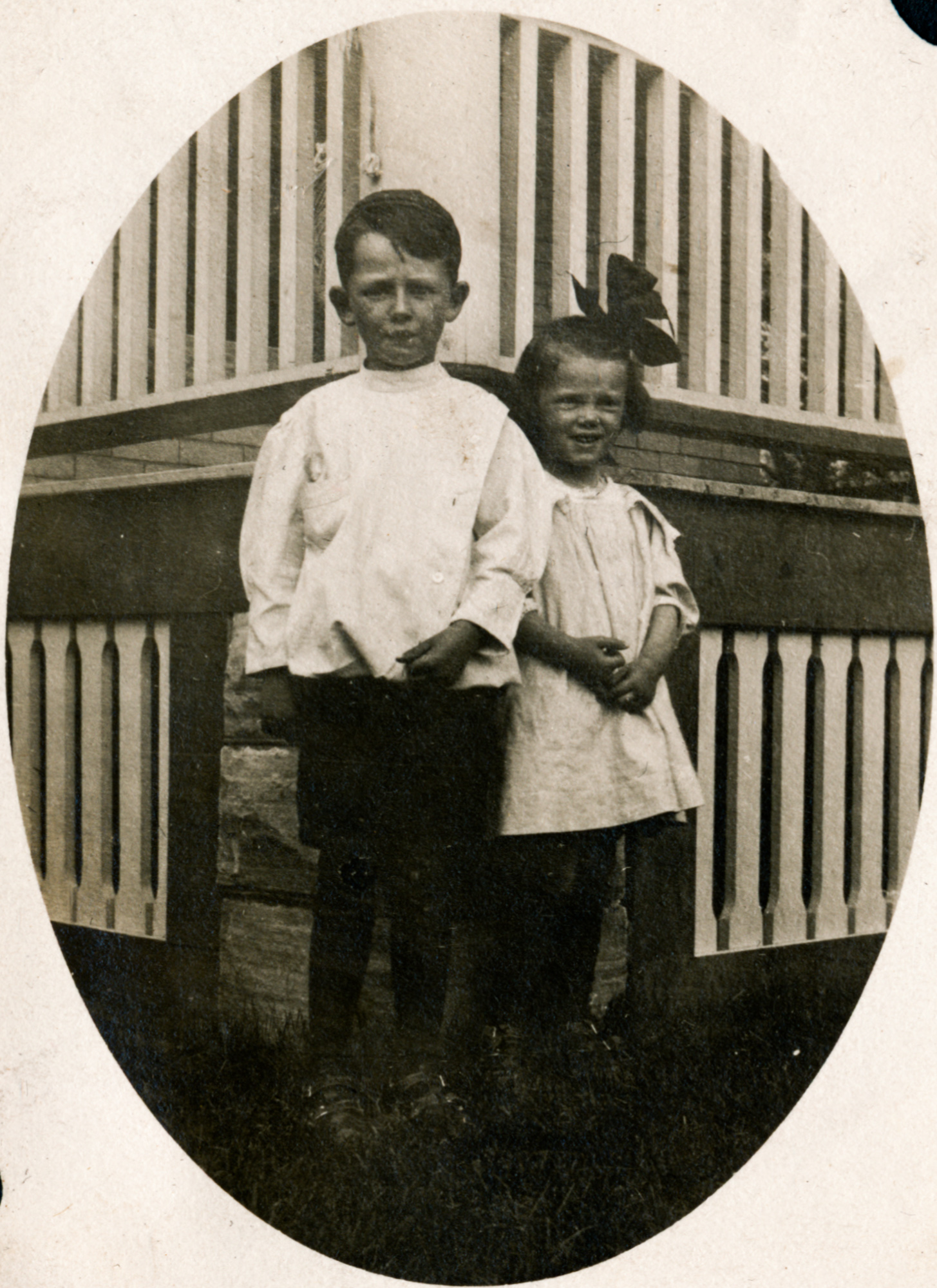 Dauth Family Archive - Circa 1909 - Elizabeth and Junior  Dauth