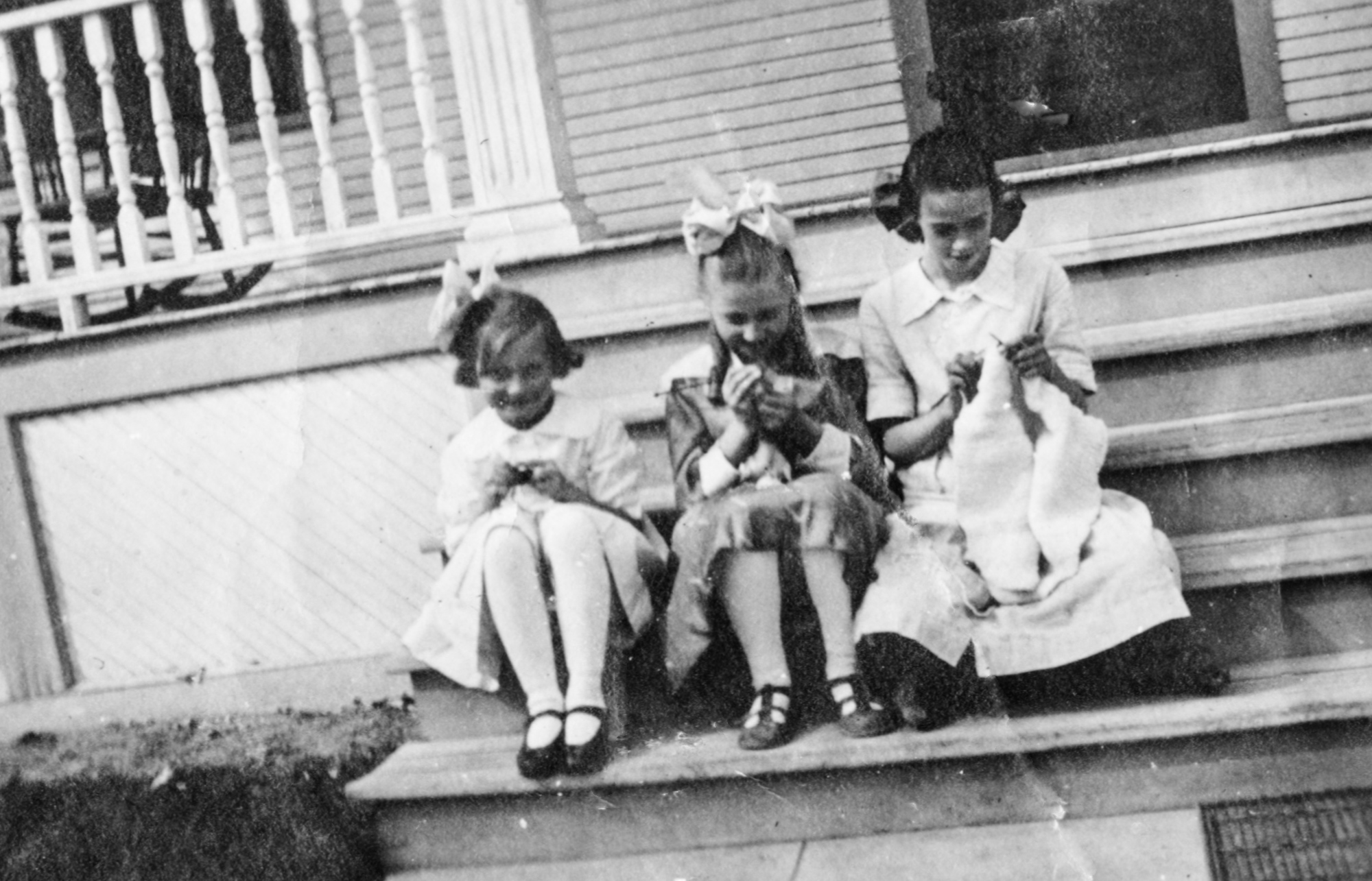 Dauth Family Archive - Circa 1915 - Elizabeth Dauth With Neighbors