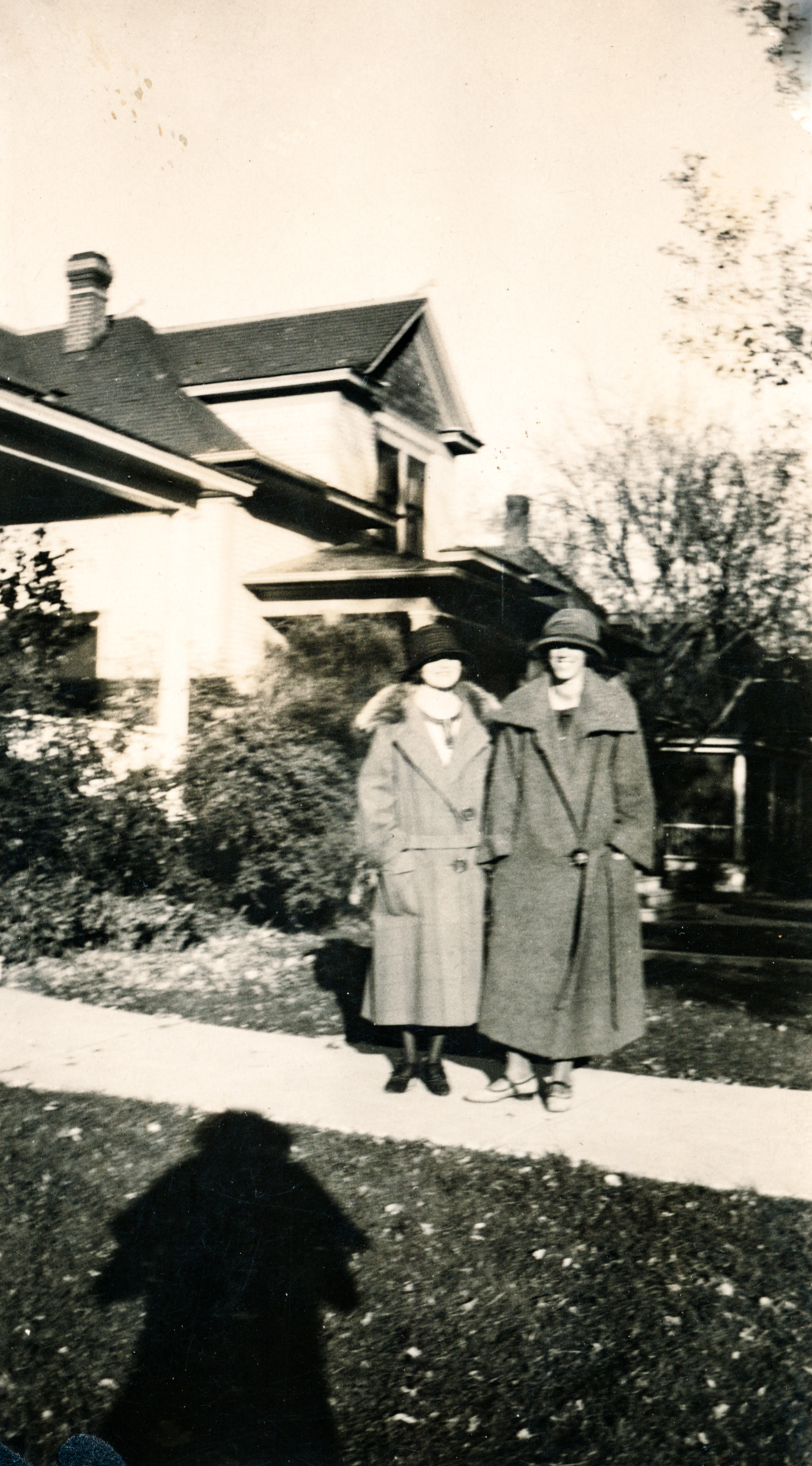 Dauth Family Archive - Circa 1921 - Elizabeth and Elsie Dauth
