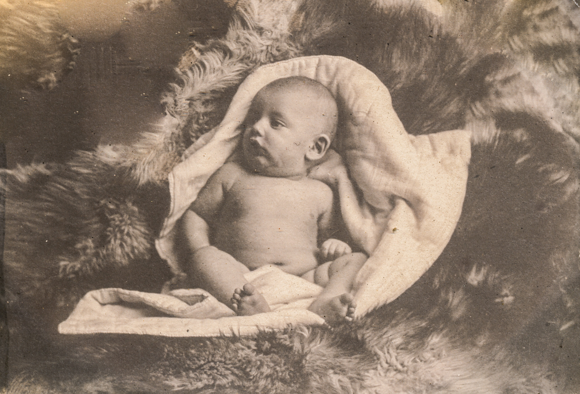 Dauth Family Archive - 1904 - June Dauth Newborn - Photo 1