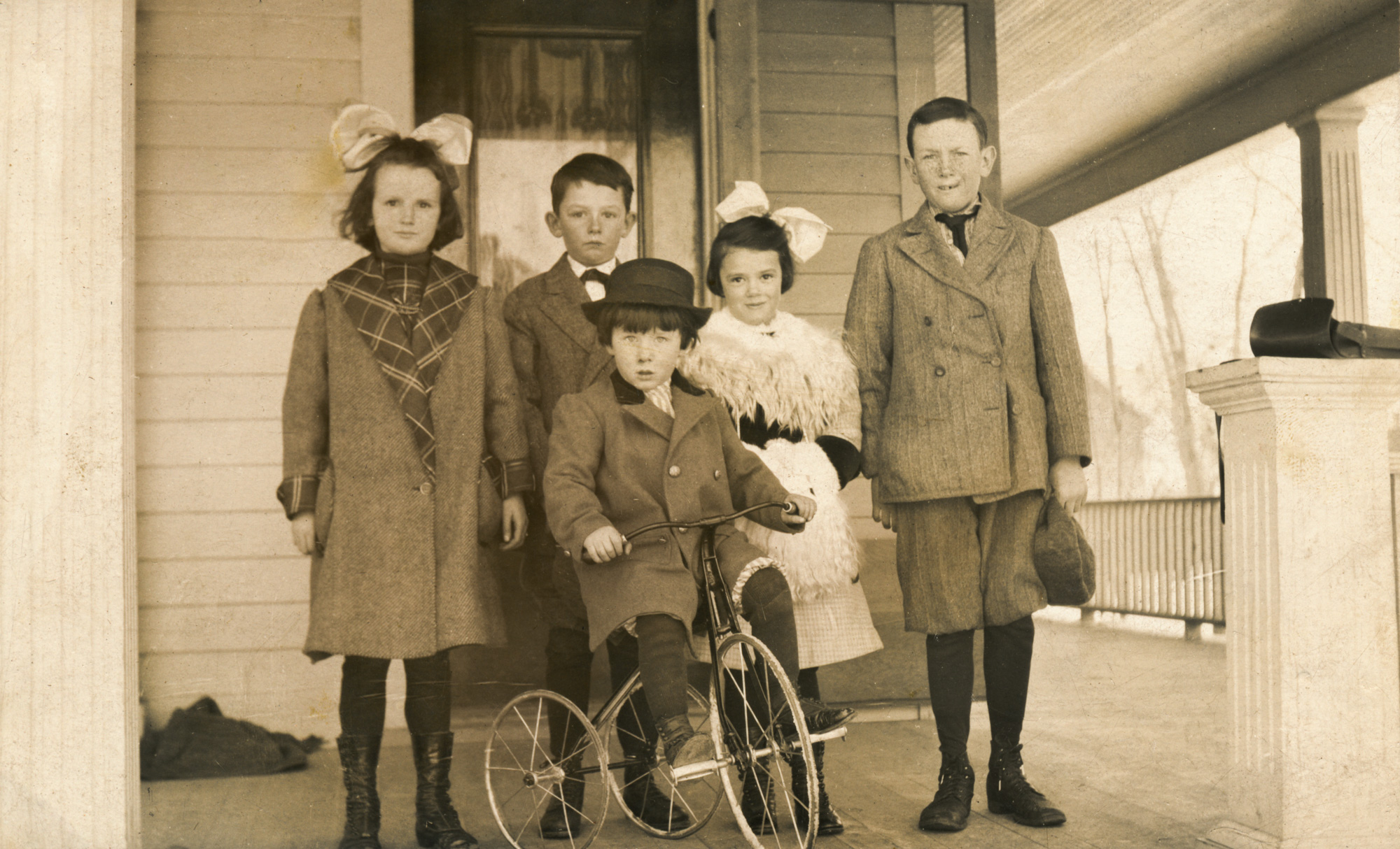 Dauth Family Archive - Circa 1910s - George Dauth Family Children