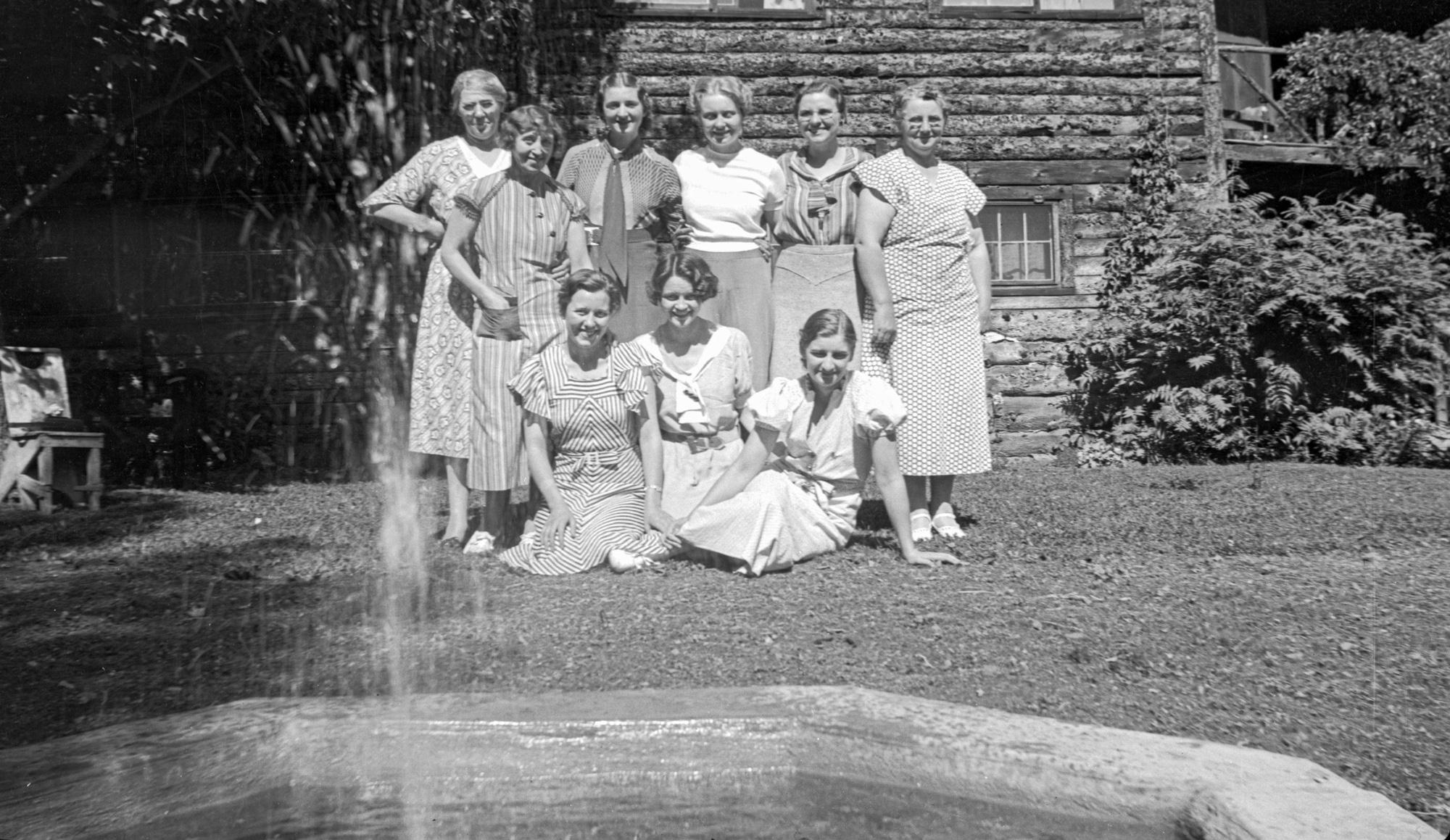 Dauth Family Archive - Anna Jeremiassen and Friends at Idlewild Lodge