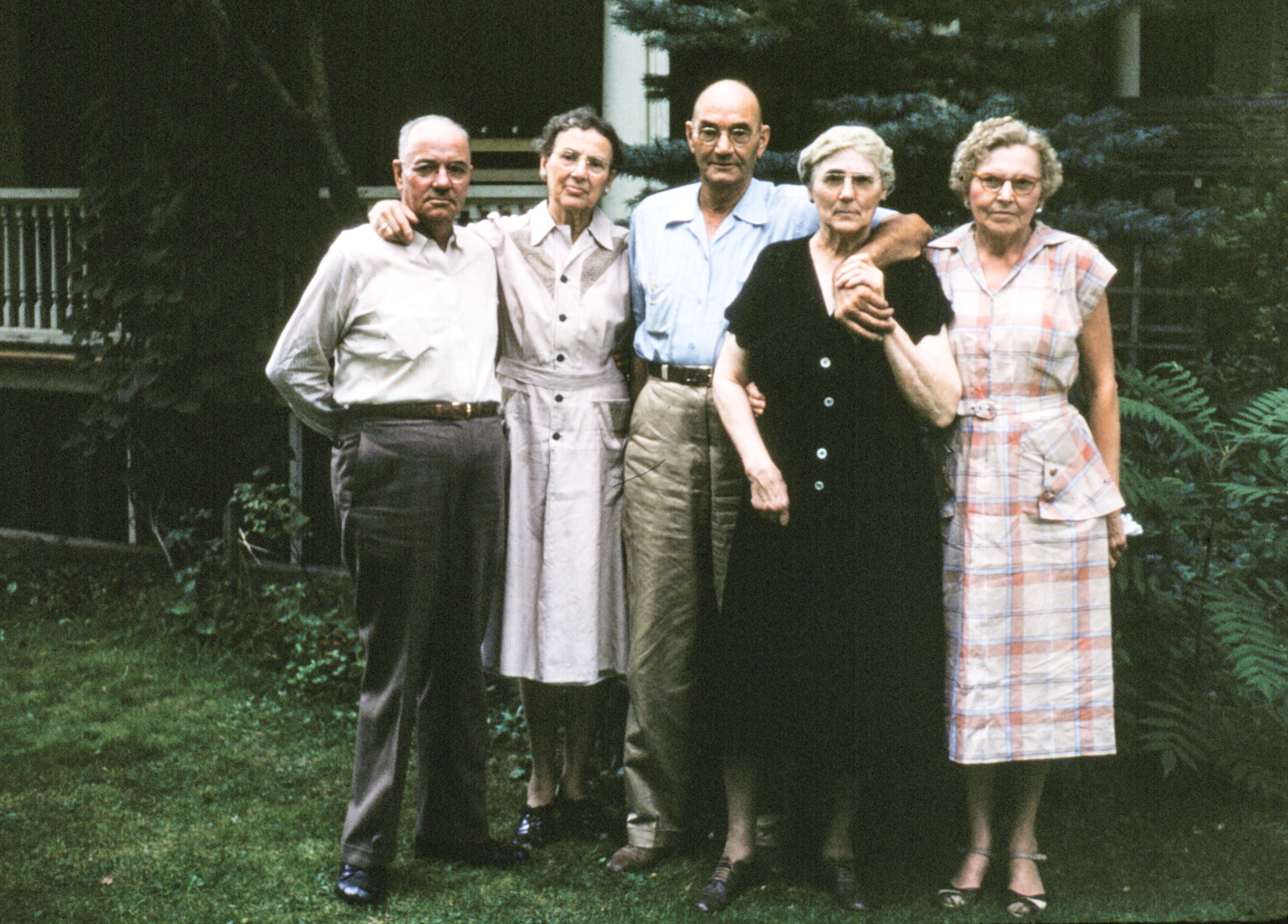 Dauth Family Archive - The Yeaton Siblings Reunion, Color Image